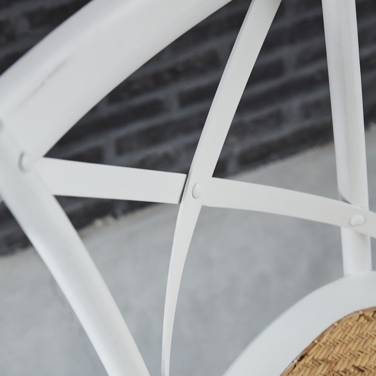 1020-chaise_bistrot_en_acajou_massif_et_rotin_blanche-03.jpg