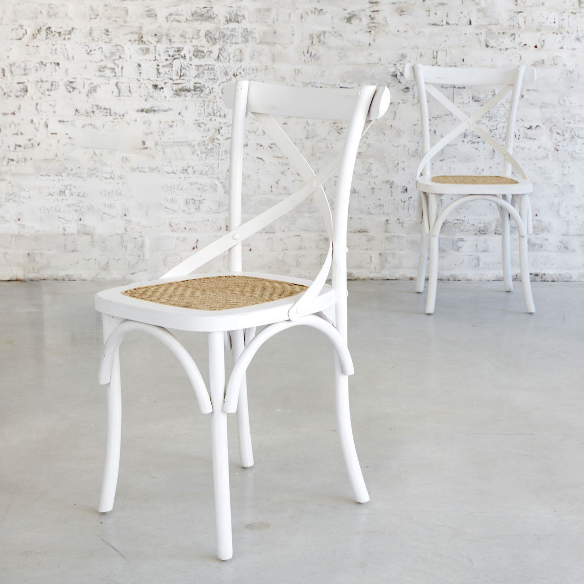 1020-chaise_bistrot_en_acajou_massif_et_rotin_blanche-06.jpg