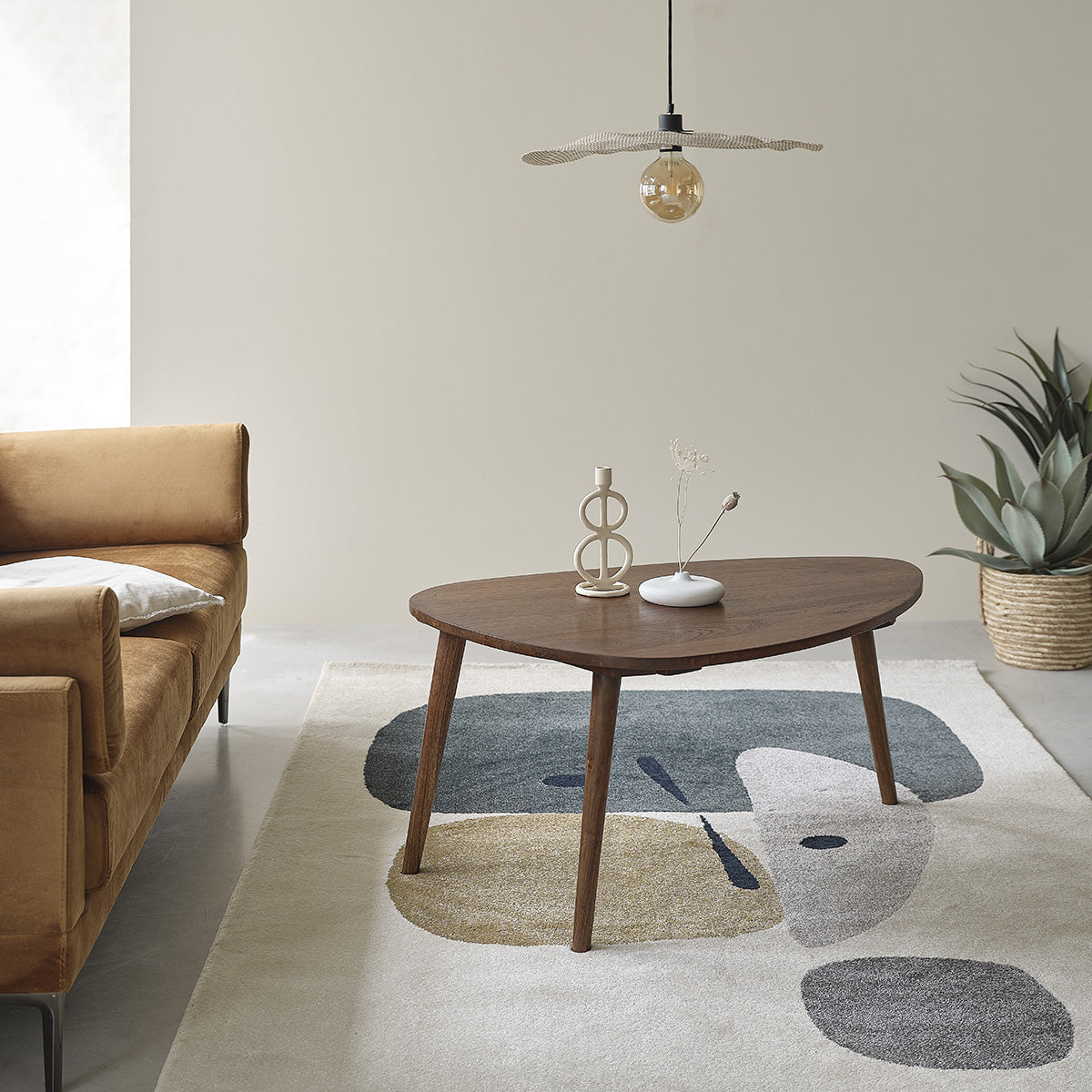 1588-table_basse_en_mindi_massif_finition_noyer_100_cm-01.jpg
