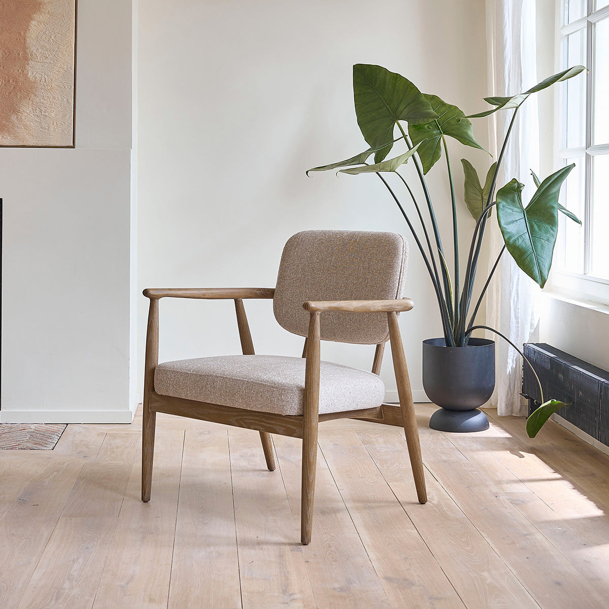 FAU0009-fauteuil_en_bois_de_chene_et_tissu_texture_beige_chine-01.jpg