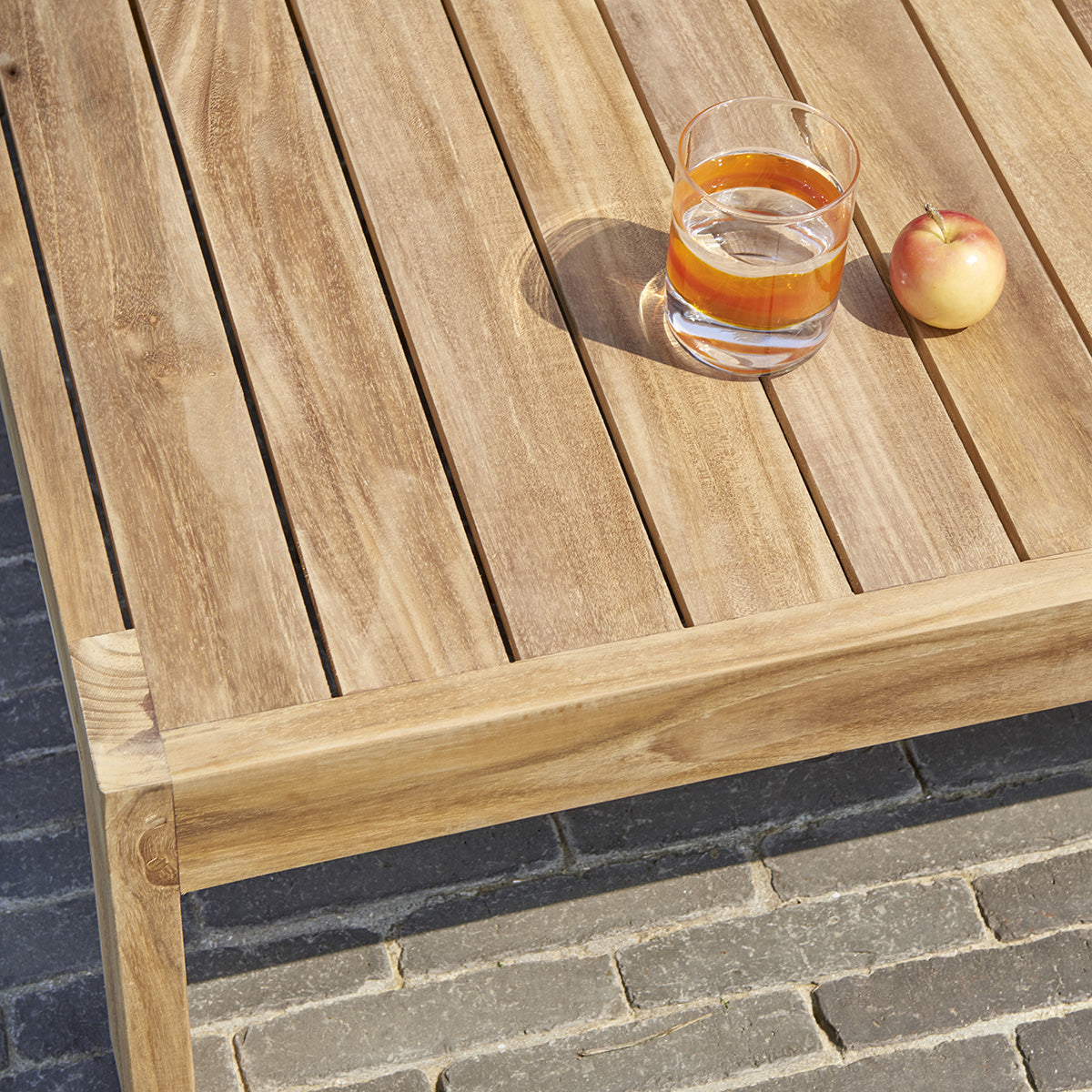 63-salon_de_jardin_bas_en_teck_massif_blanc-05.jpg