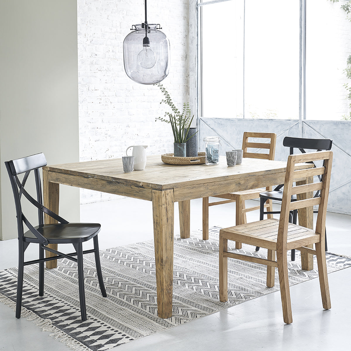 912-table_en_teck_massif_recycle_extensible_12_pers-01.jpg