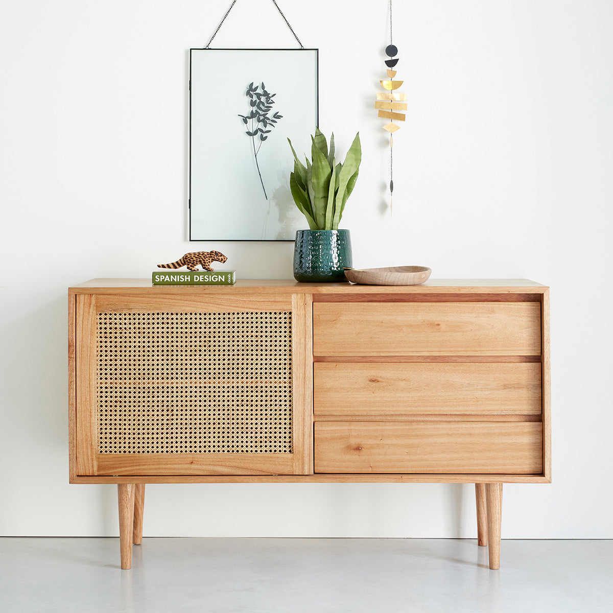 BUF0007-buffet_en_mindi_massif_et_cannage_135_cm-01.jpg