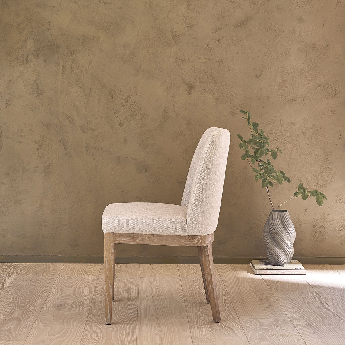 MARGOT - Set aus 2 Stühlen aus massiver Eiche und Leinenstoff