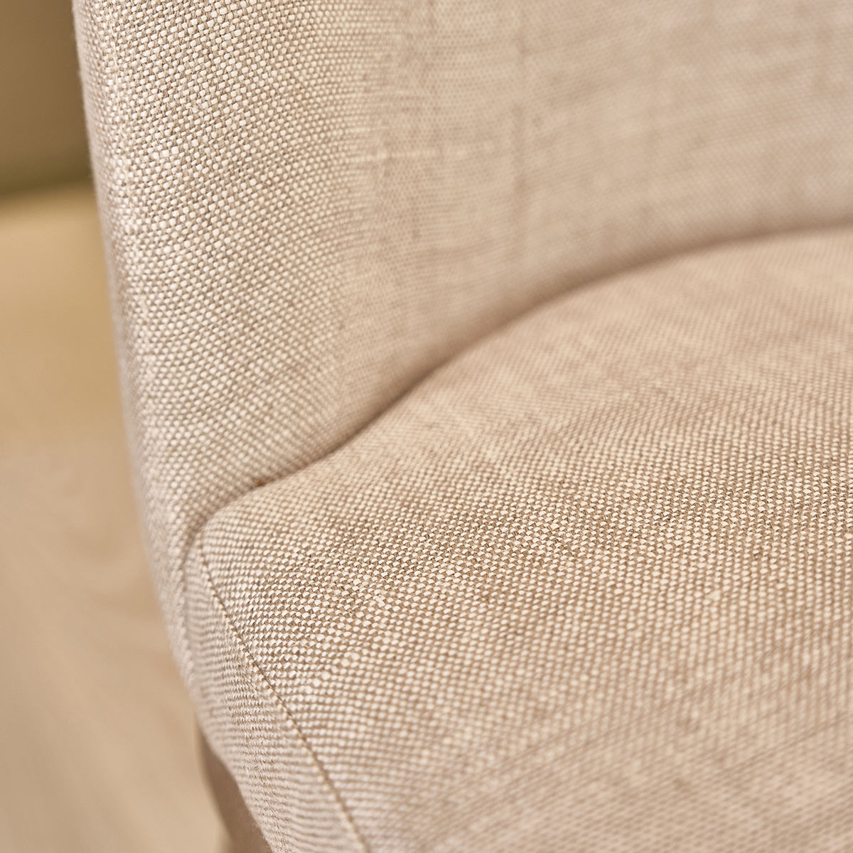 MARGOT - Set aus 2 Stühlen aus massiver Eiche und Leinenstoff