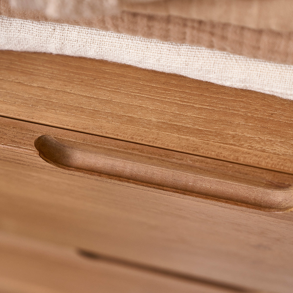 GUSTAVE - Badezimmersäule aus massivem Teakholz 45 cm