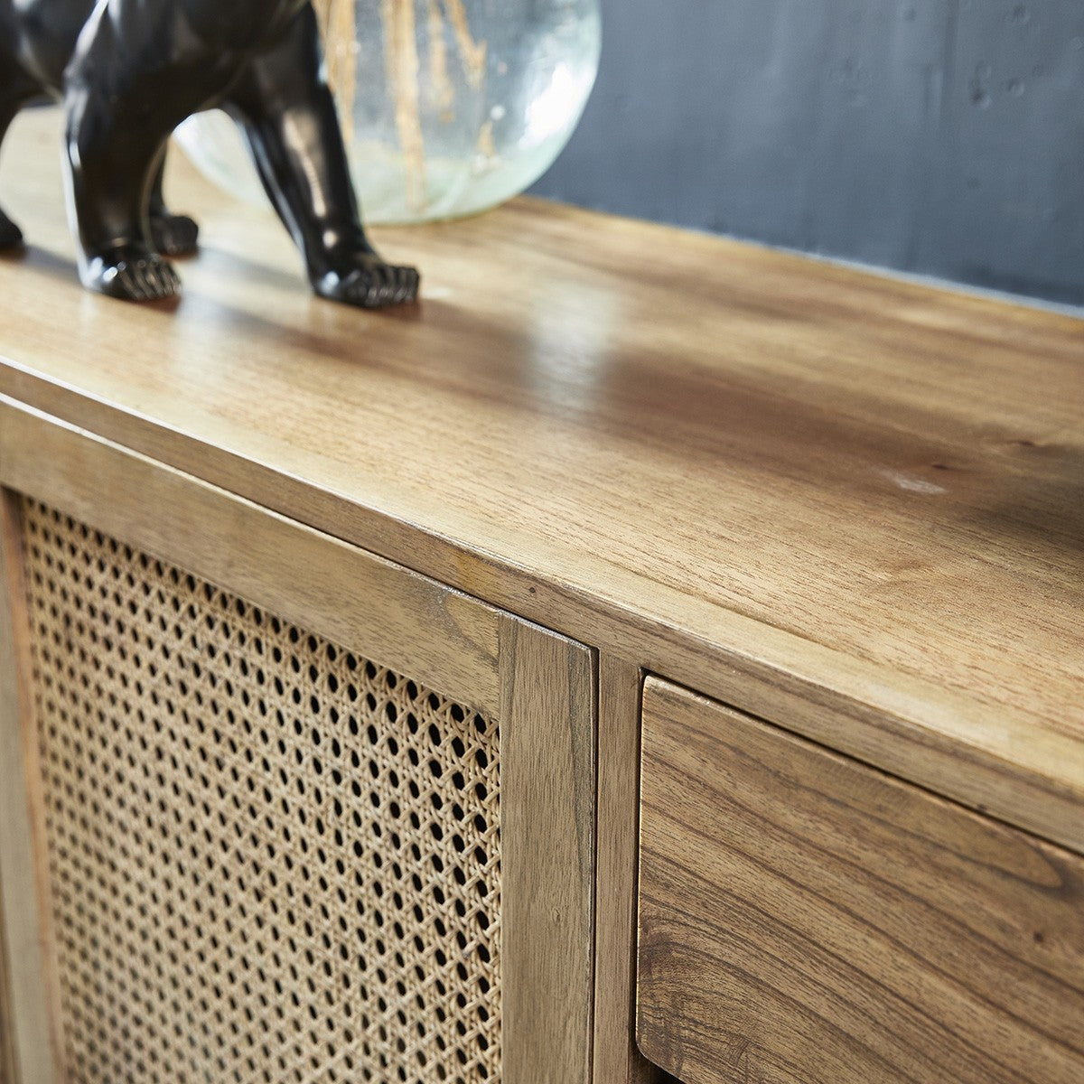 HANA - Kommode aus massivem Mindy und Schilfrohr 175 cm