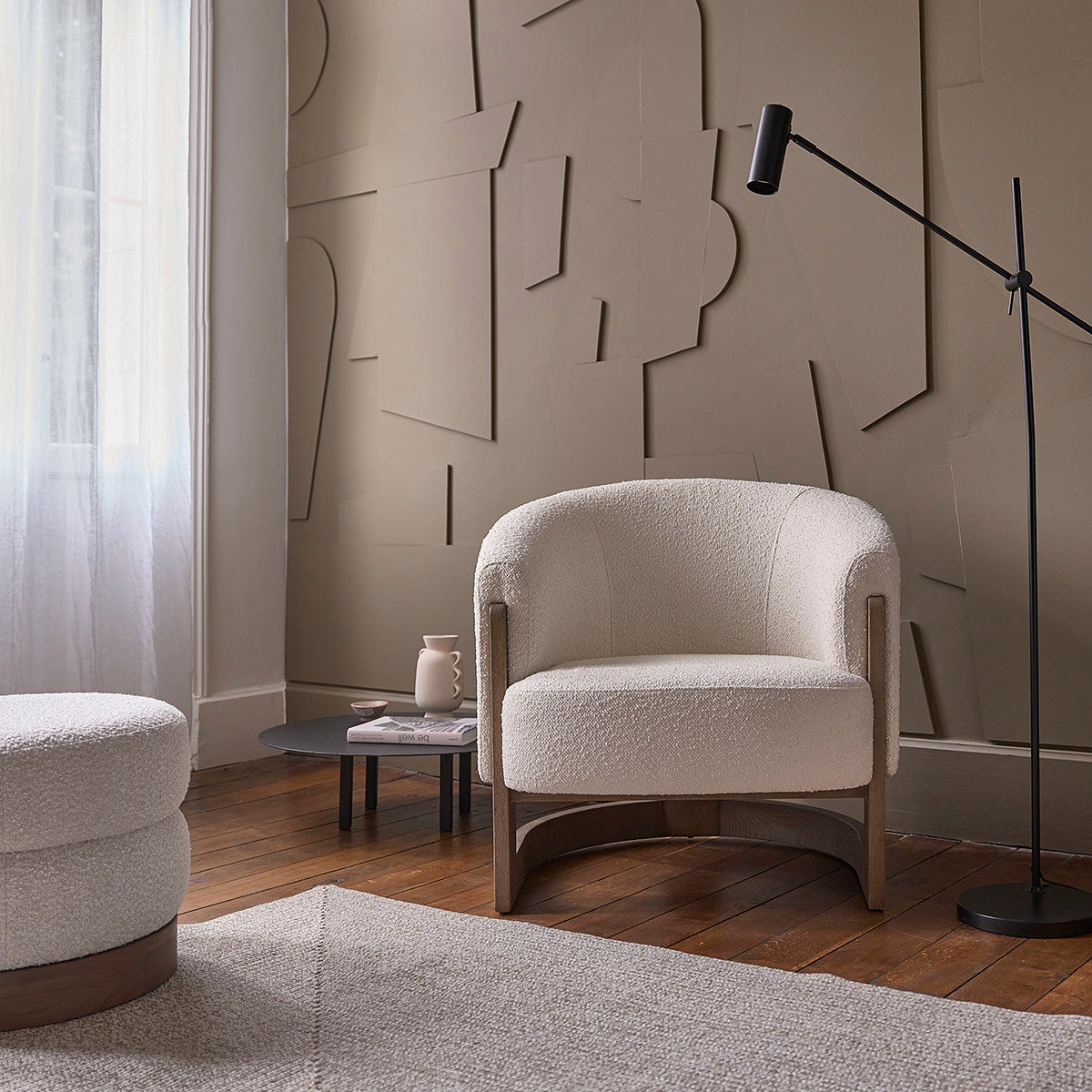 MALO - Sessel aus Eichenholz und naturfarbenem Bouclé-Stoff