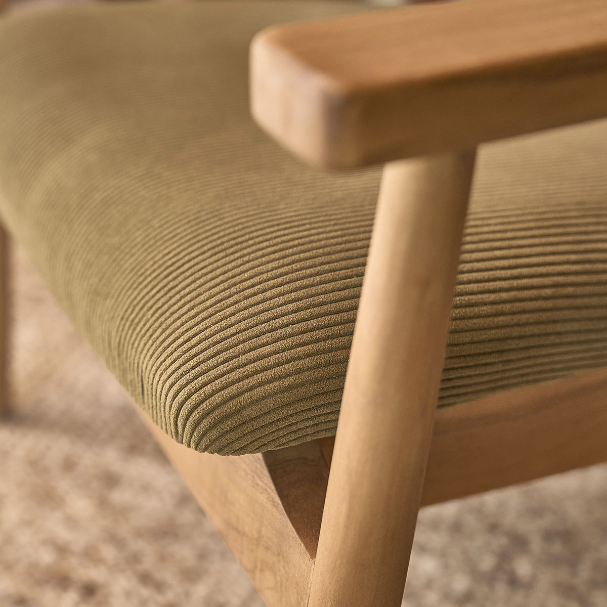 FAU0007-fauteuil_en_teck_massif_cannage_et_tissu_velours_cotele_kaki-07.jpg