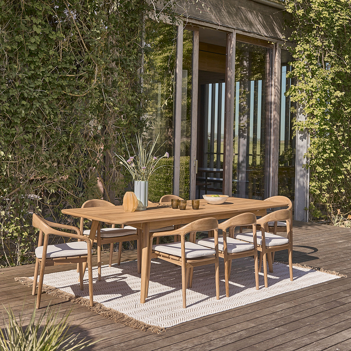 SDJ0013-salon_de_jardin_en_teck_massif_extensible_6_8_pers-09.jpg