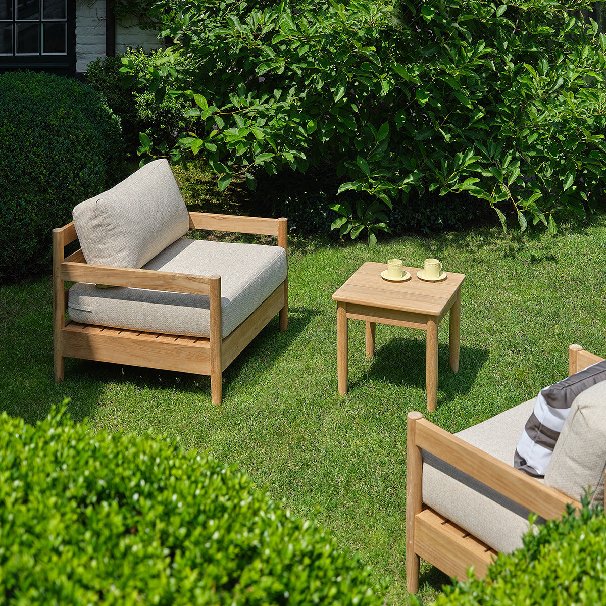 TAA0010-table_dappoint_de_jardin_en_teck_massif_premium-04.jpg
