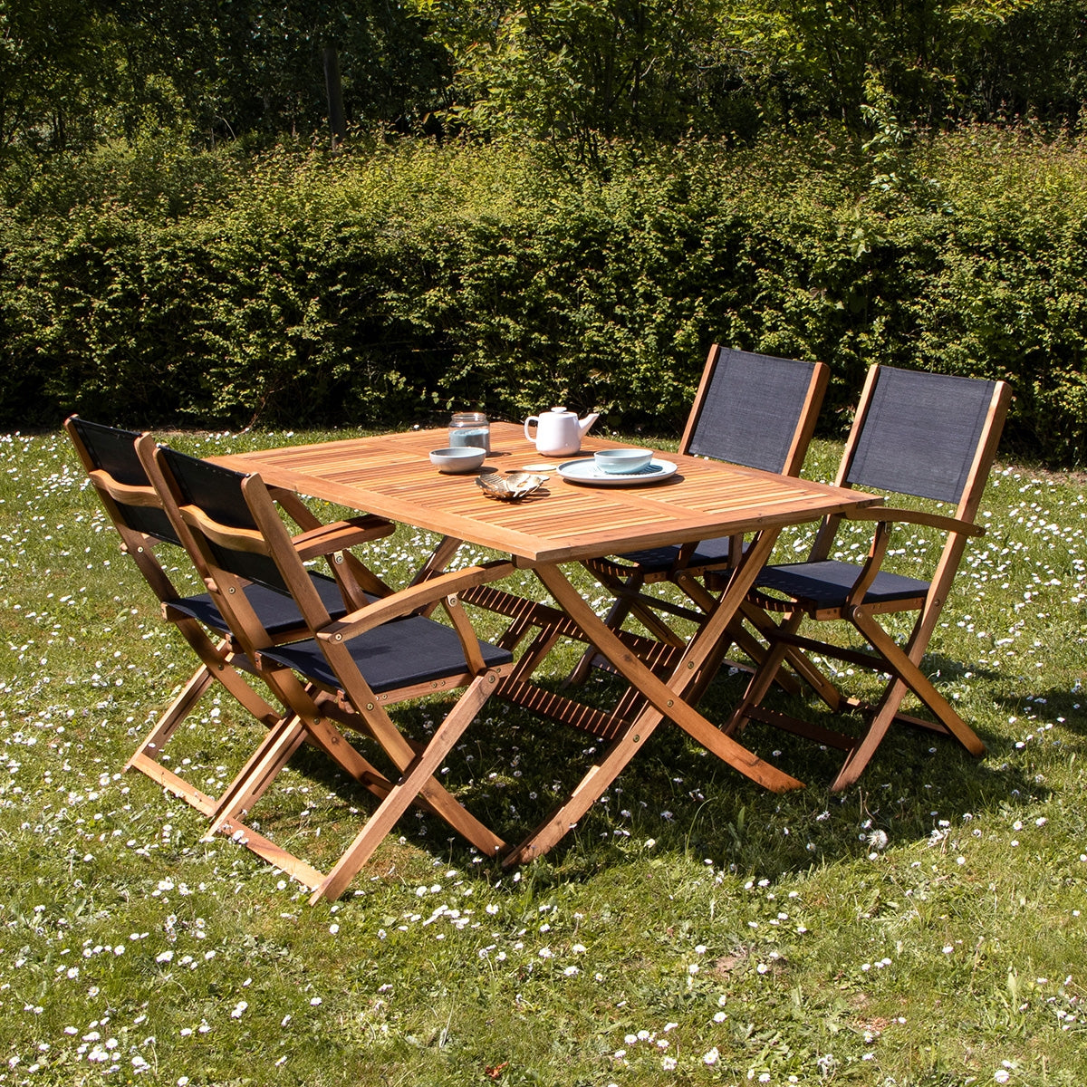 4010D-salon_de_jardin_en_acacia_massif_et_textilene_noir_4_pers-01.jpg