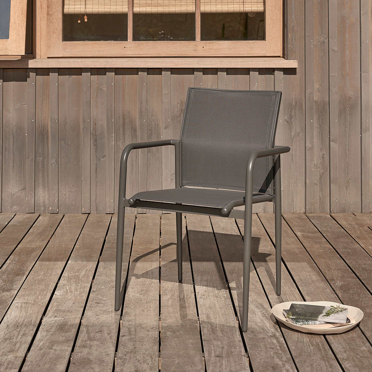 FDJ0006-fauteuil_en_aluminium_et_textilene_gris-01.jpg