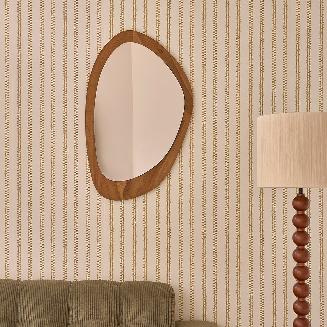 ADELE - Organischer Spiegel aus Teakholz 90 x 60 cm