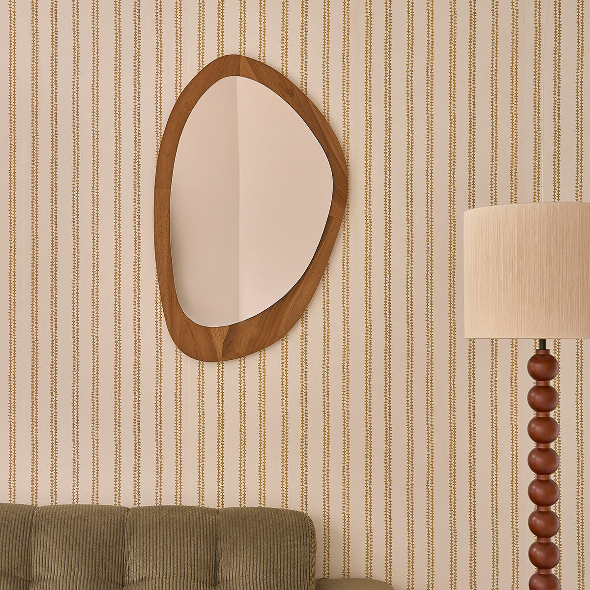 ADELE - Organischer Spiegel aus Teakholz 90 x 60 cm