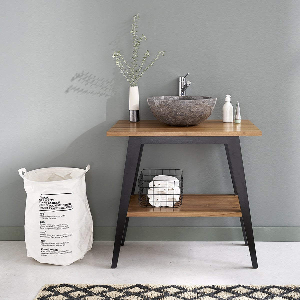 SARA - Badezimmermöbel aus massivem Teakholz mit schwarzen Beinen 80 cm