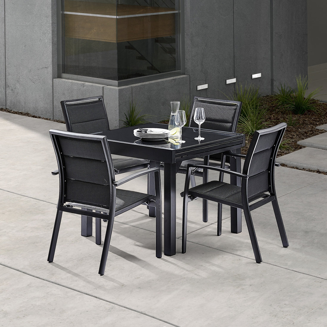 MODULO - Ausziehbarer Gartentisch aus schwarzem Aluminium 4/8-Sitzer
