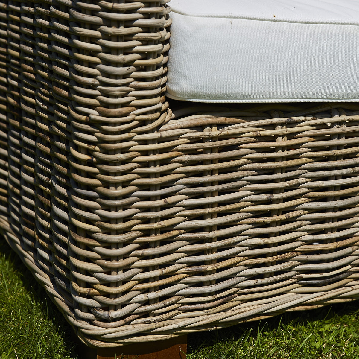 MUSA - Gartensofa aus naturfarbenem Kubu