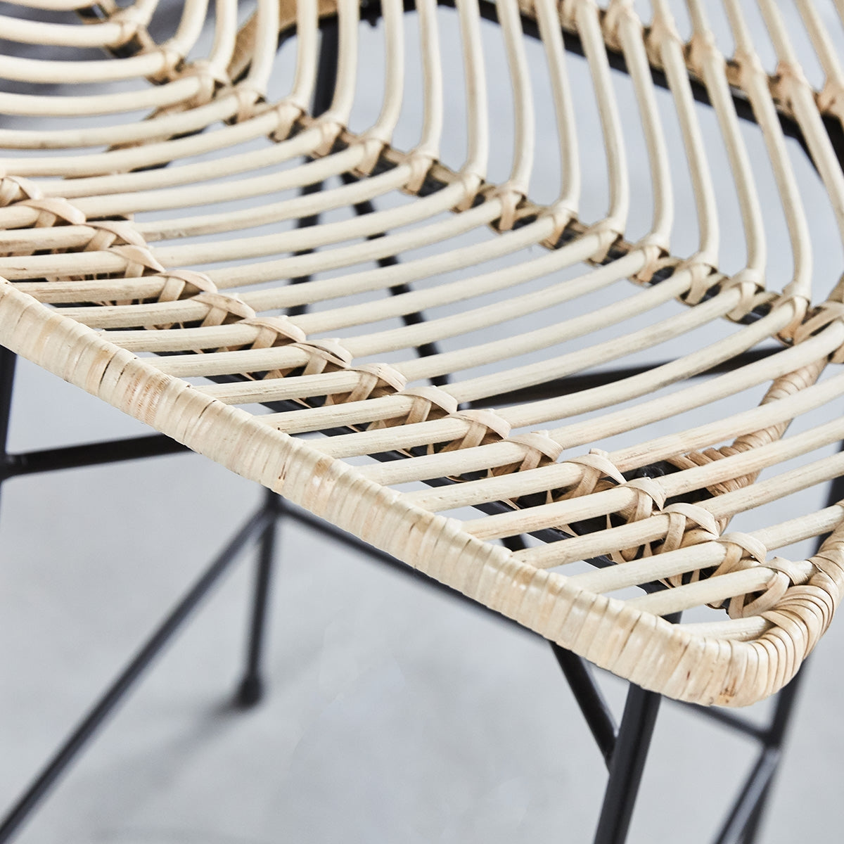 BOHEMA - Set aus 2 Barhockern aus Rattan und Metall