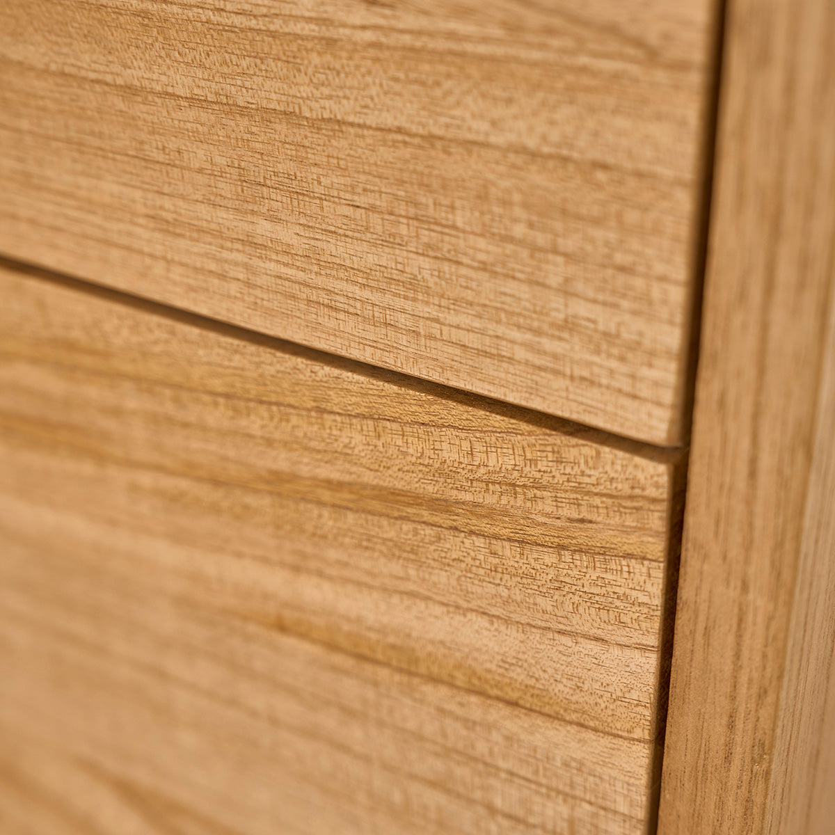 LEOPOLD - Kommode aus massivem Mindi-Holz 90 cm