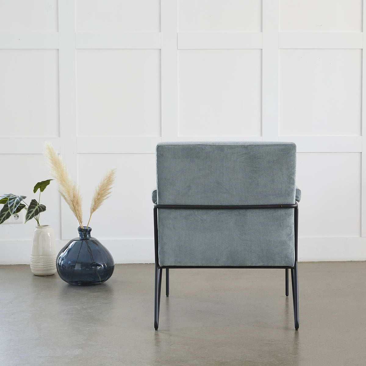 1407-fauteuil_velours_cotele_bleu-04.jpg
