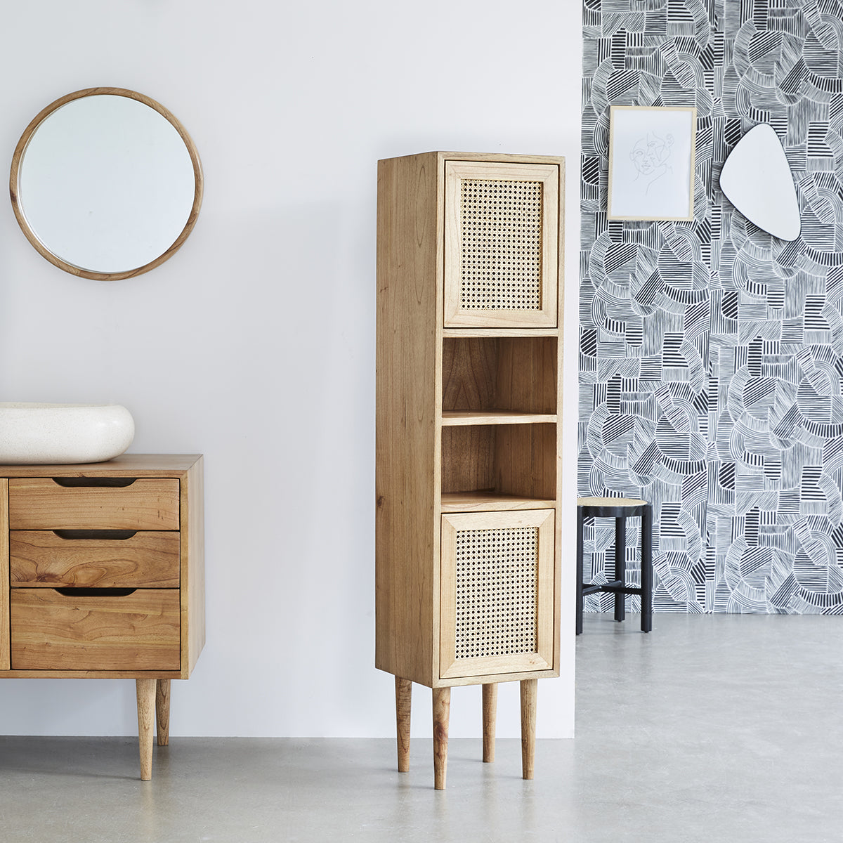 HANA - Badezimmersäule aus massivem Mindi und Rohrgeflecht 150 cm