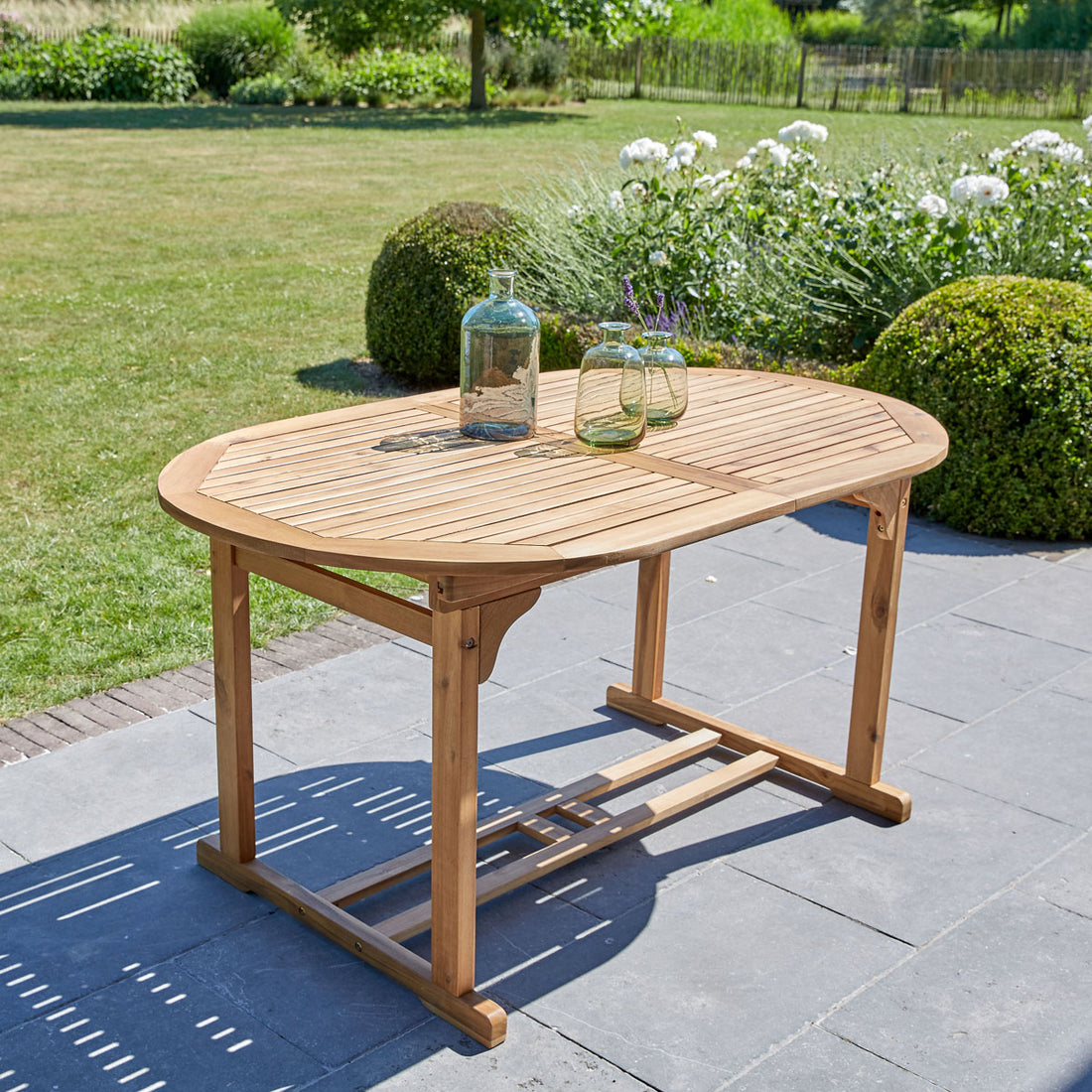 HANOÏ - Ausziehbarer Gartentisch aus Akazienholz für 6 bis 8 Sitze