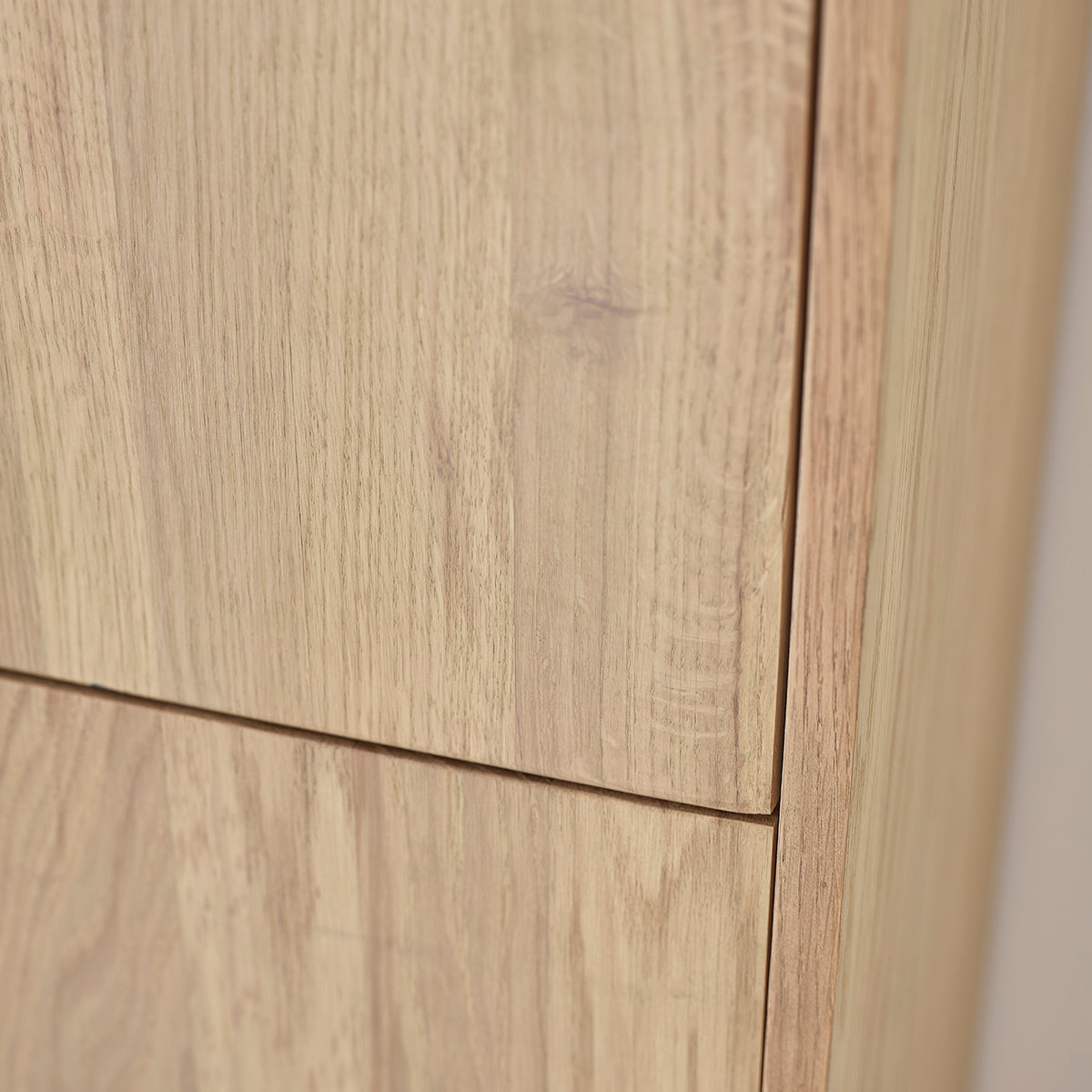 MARGAUX - Badezimmer-Hochschrank aus massiver Eiche 150 cm