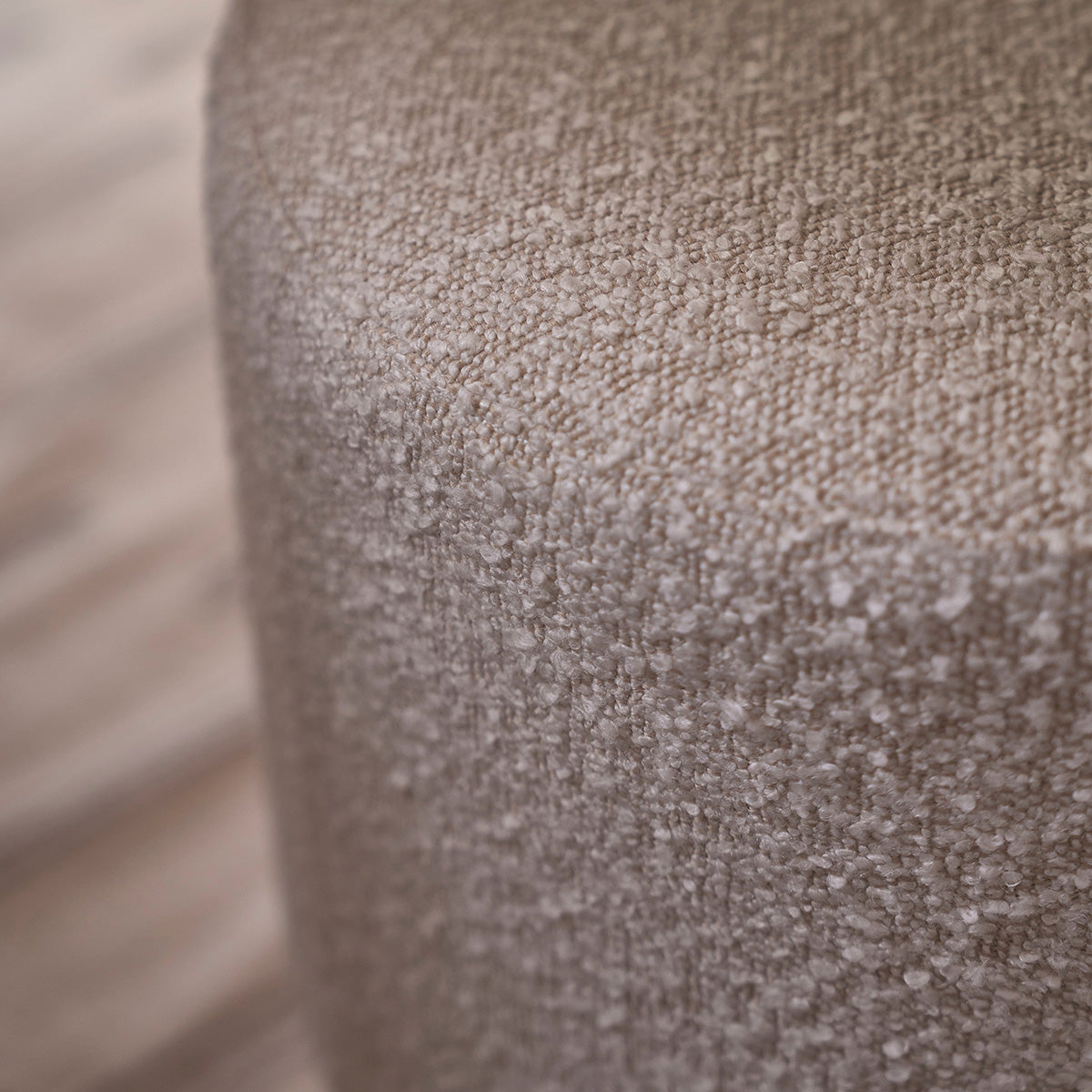 SERENE - Hocker aus massivem Teakholz und weißem Bouclé-Stoff Ø38 cm