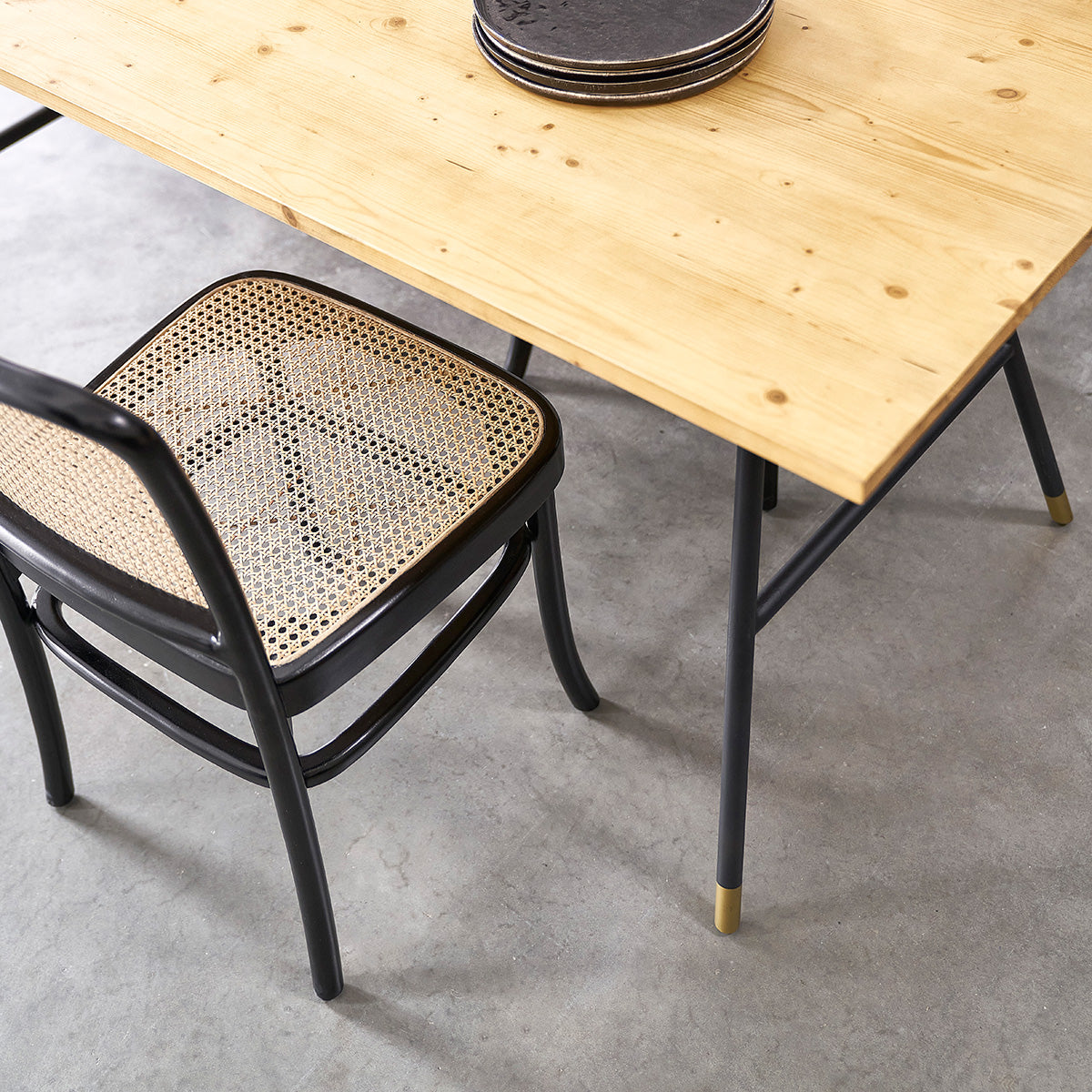 ROBIN - Tisch aus massiver Kiefer und Metall 6 pers.