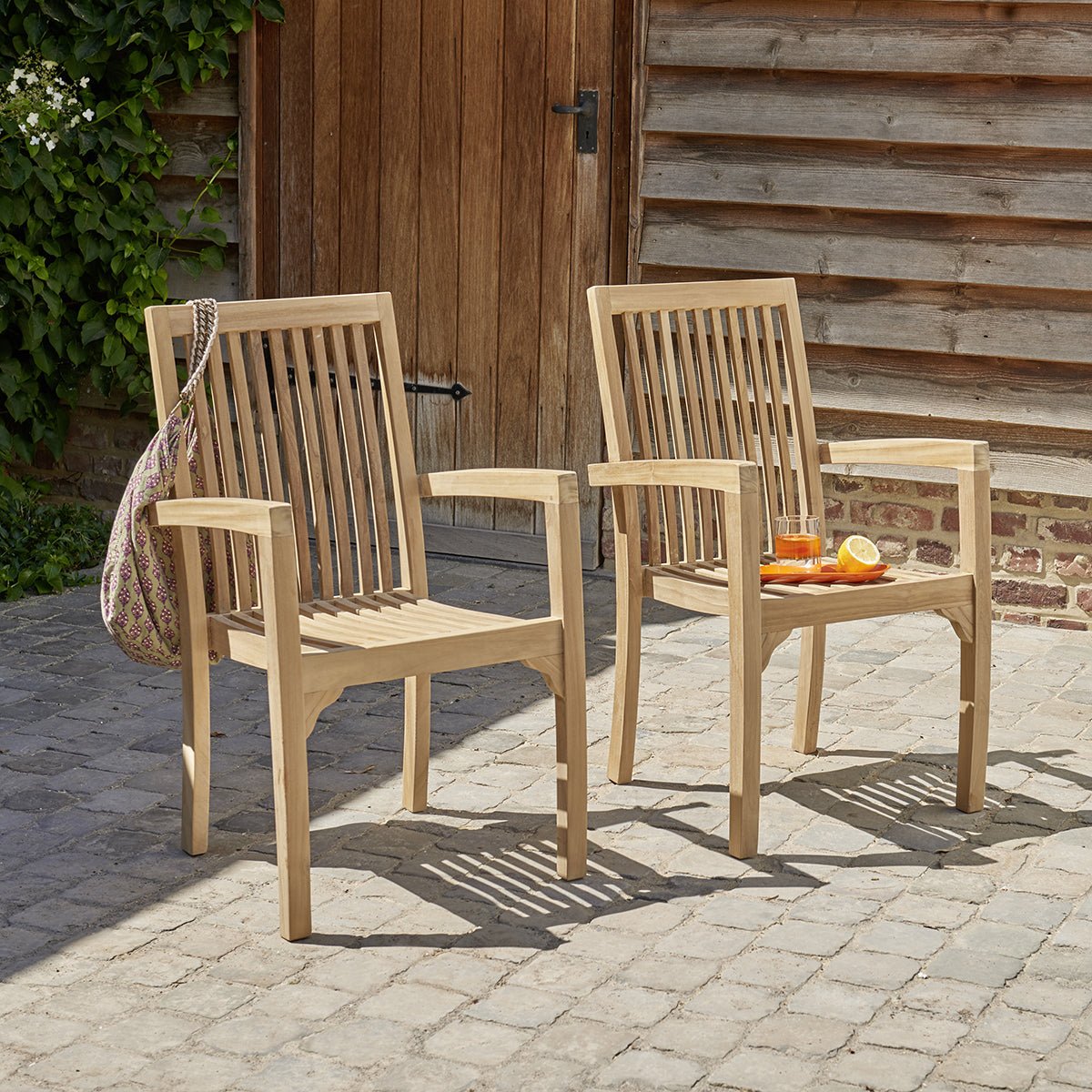 MALTE - Gartensessel massives Teakholz stapelbar (2er Set)