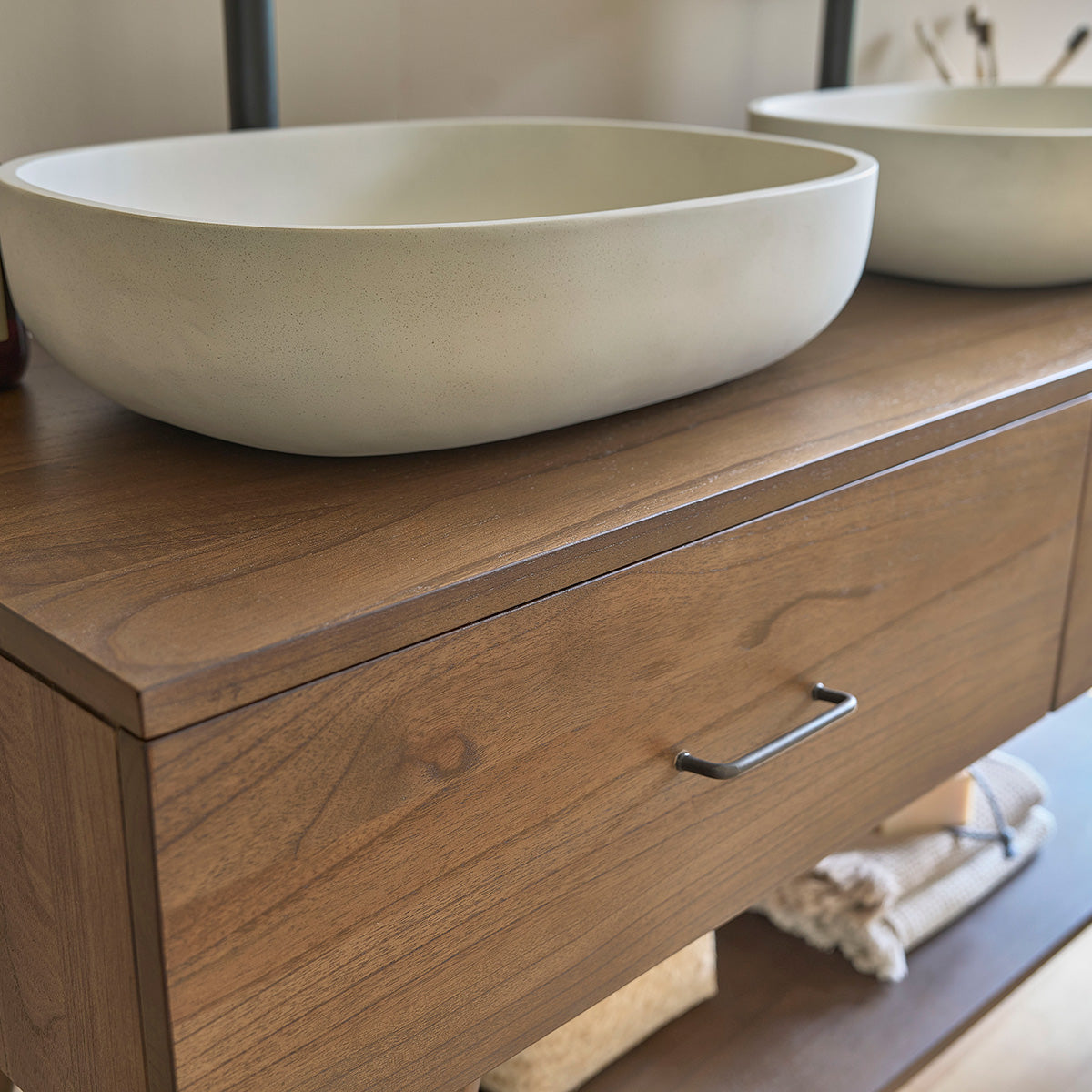 CALIXTE - Badezimmermöbel aus massivem Mindi 135 cm