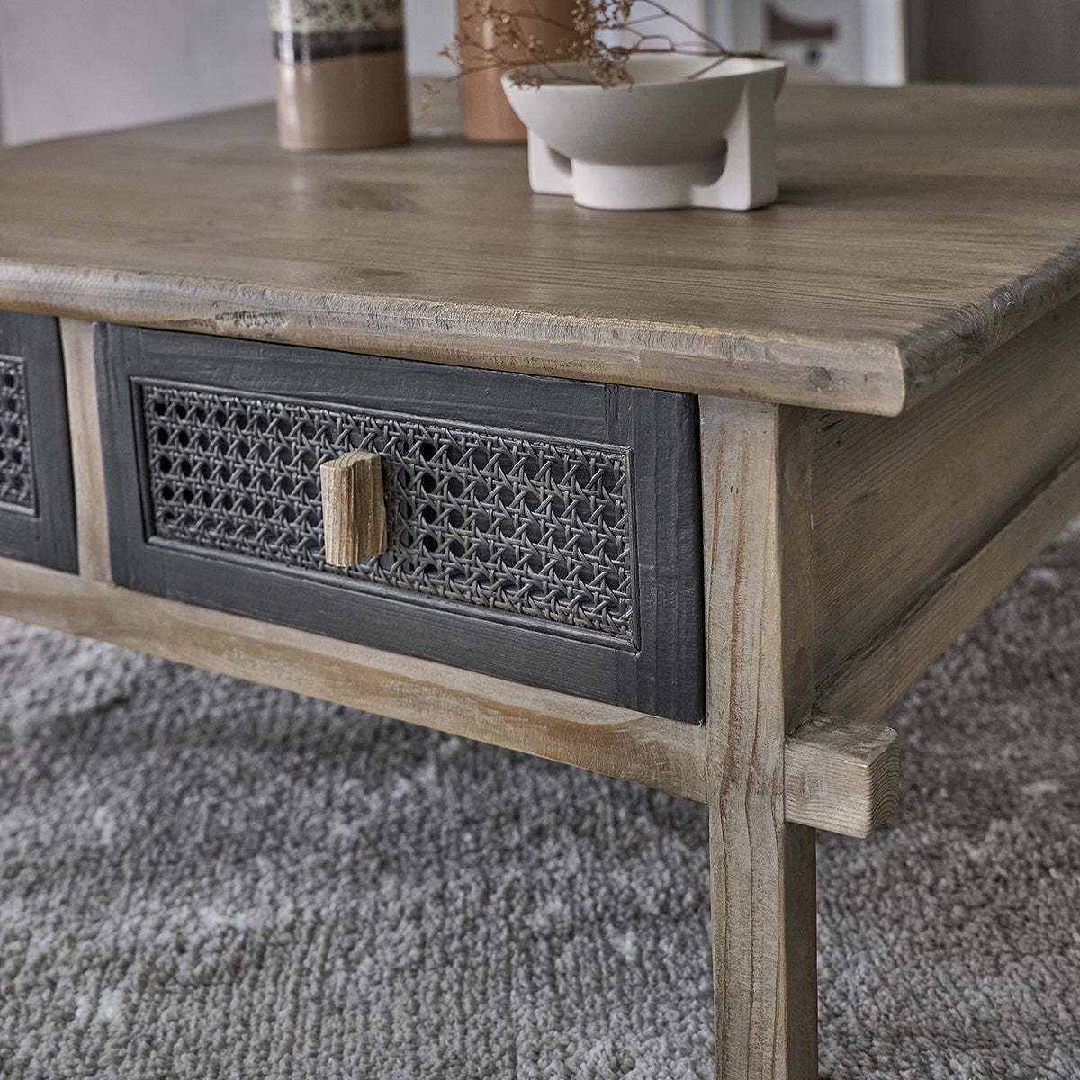 JUNKO - Couchtisch aus recyceltem massivem Holz 100 cm