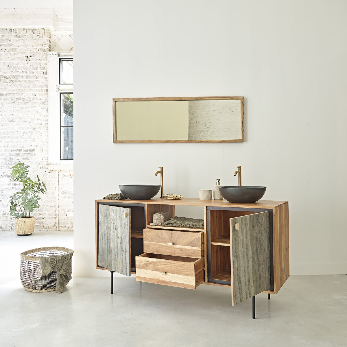 EDEN ROCK - Waschtischunterschrank aus massiver Akazie und Stein 155 cm