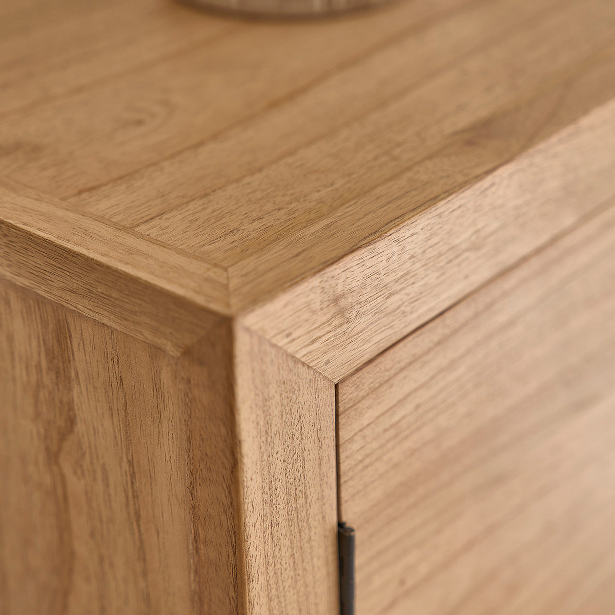 SACHA - Kommode aus massivem Mindi 120 cm