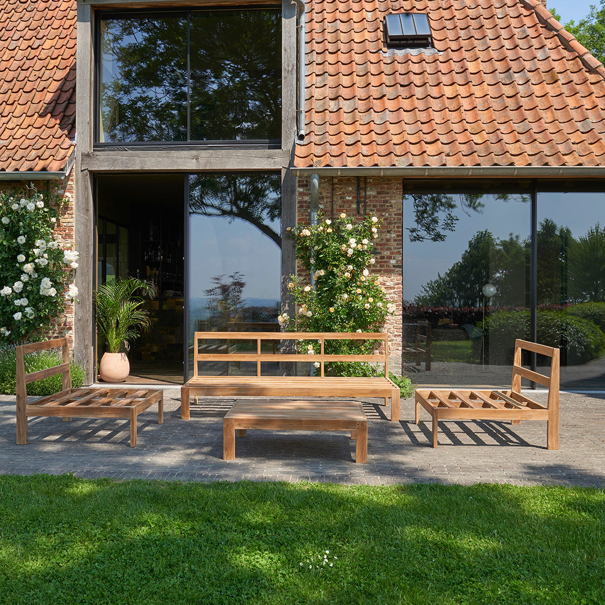 PALMA - Niedrige Gartenmöbel aus massivem, weißem Teakholz