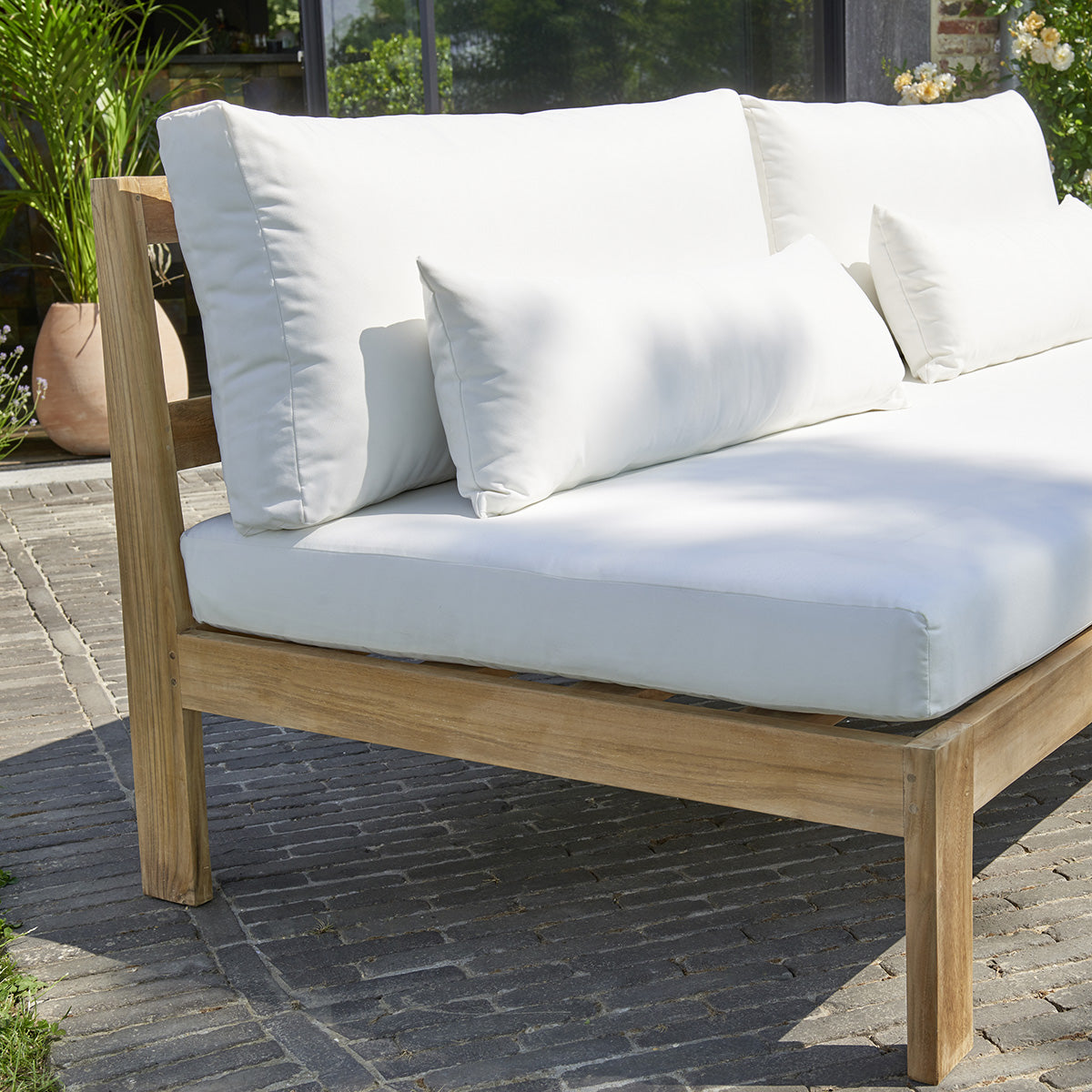 PALMA - Gartenmöbel aus massivem weißem Teakholz
