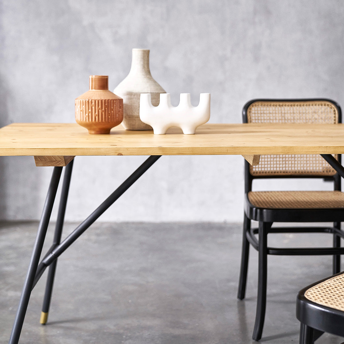 ROBIN - Tisch aus massiver Kiefer und Metall 6 pers.