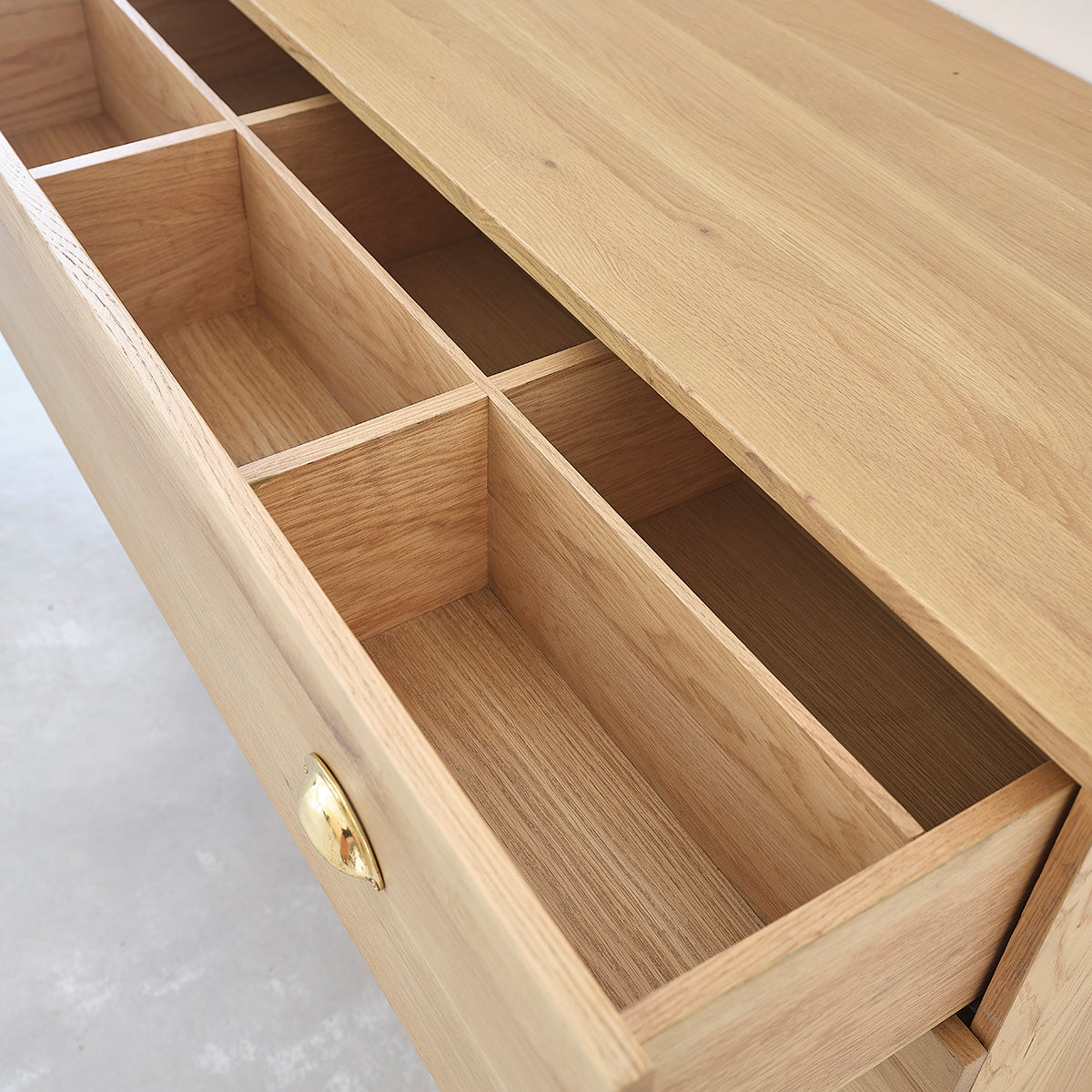 MARGAUX - Waschtischunterschrank aus massiver Eiche hängend 120 cm