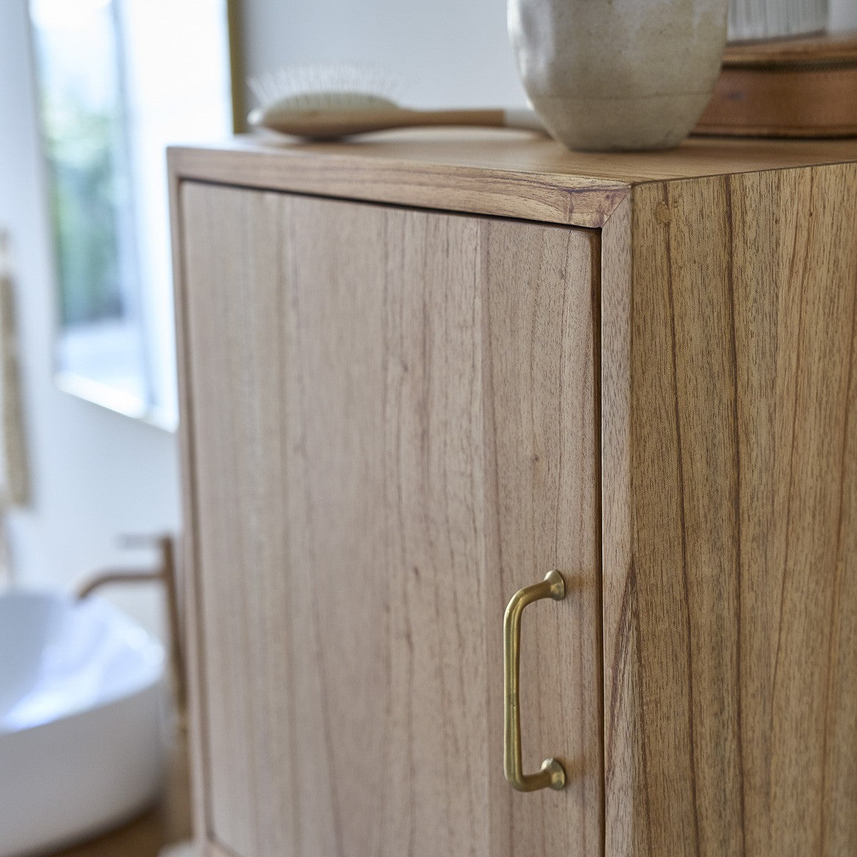 FIFTIES - Badezimmer-Hochschrank aus massivem Mindi 150 cm