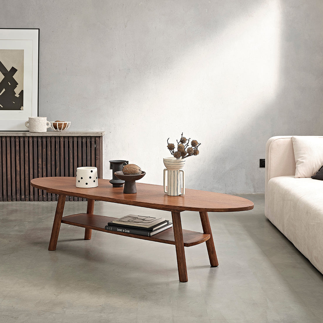 MILO - Couchtisch aus massivem Mindi-Holz, Walnuss-Finish 160 cm