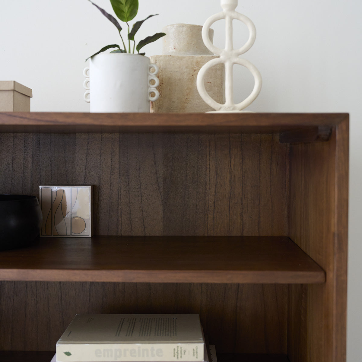 VINTAGE - Bücherregal aus massivem Mindi in Walnuss-Finish 85 cm