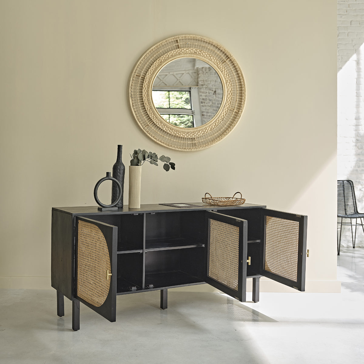 ZULMA - Sideboard aus massivem Mangoholz und mit Rohrgeflecht 160 cm