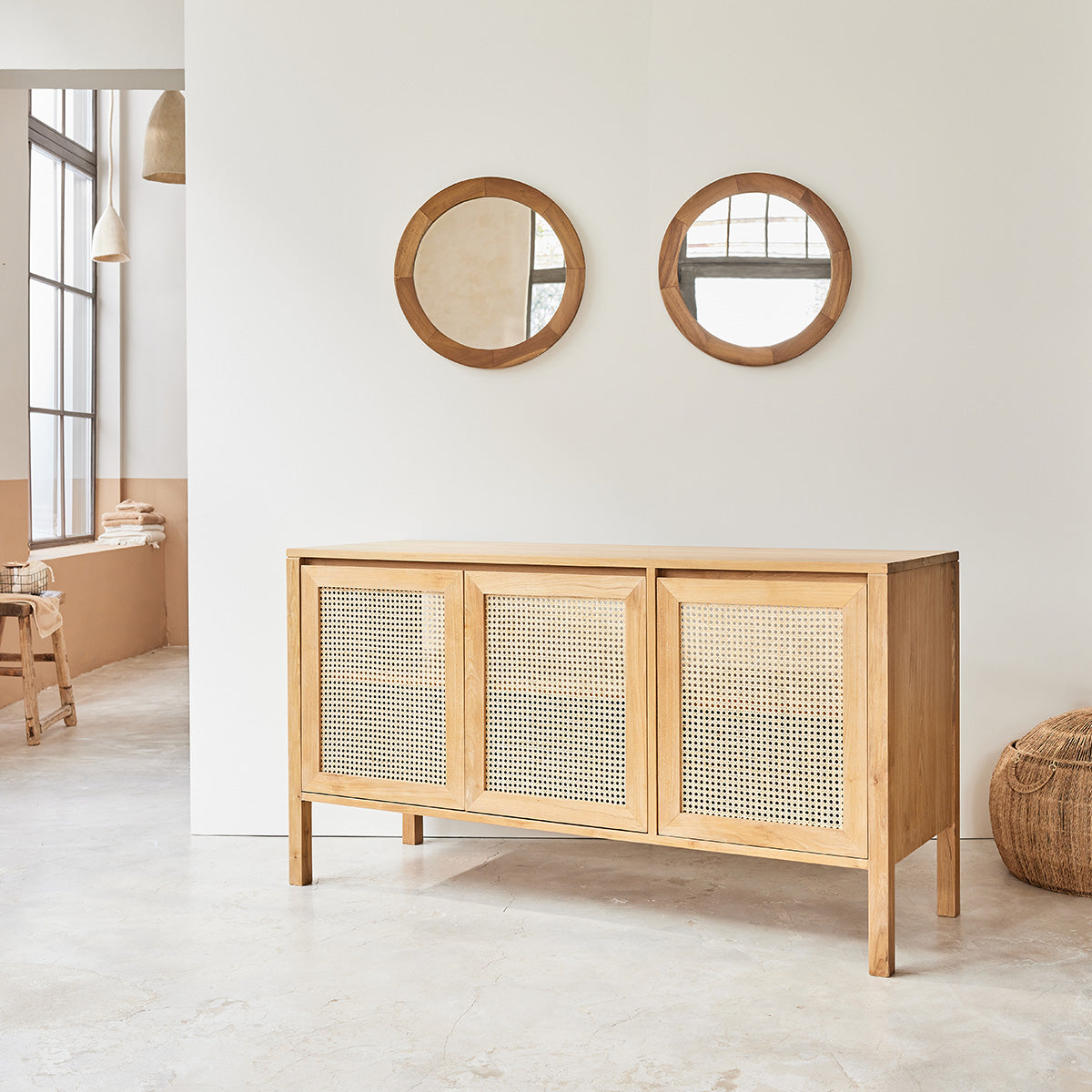 ELIOTT - Waschtischunterschrank aus massivem Teakholz und Rohrgeflecht 145 cm