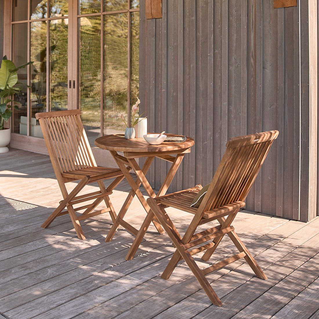 BALI - Gartenmöbel aus geöltem Teakholz 2/4 pers.