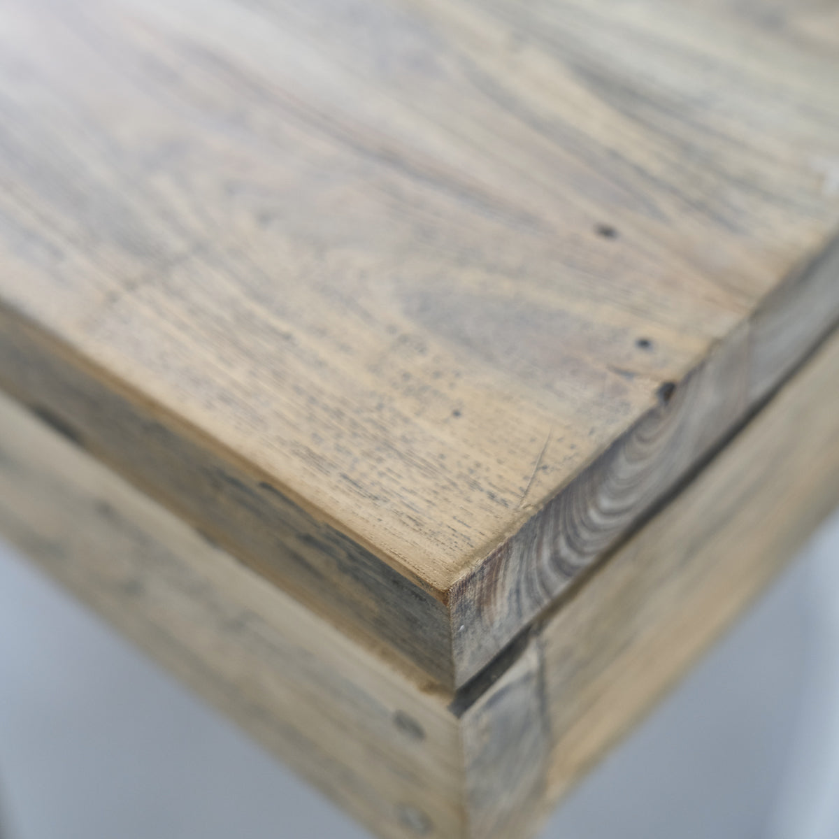CARGO - Ausziehbarer Tisch aus massivem, recyceltem Teakholz 10 pers.