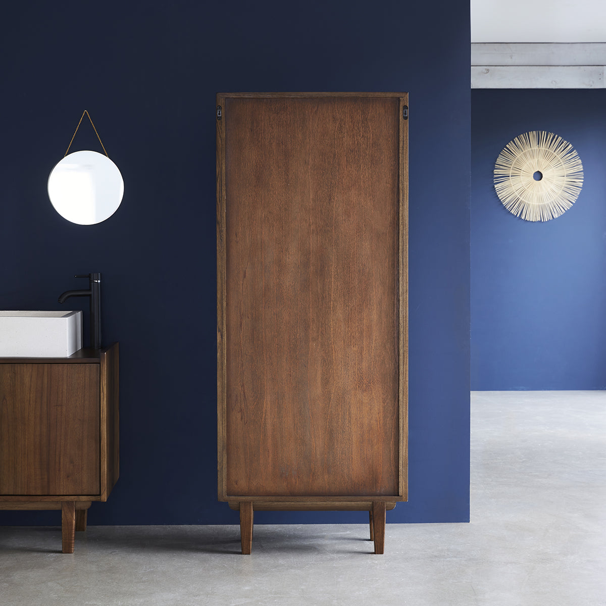 VINTAGE - Doppelter Badezimmer-Hochschrank aus massivem Mindi 170 cm