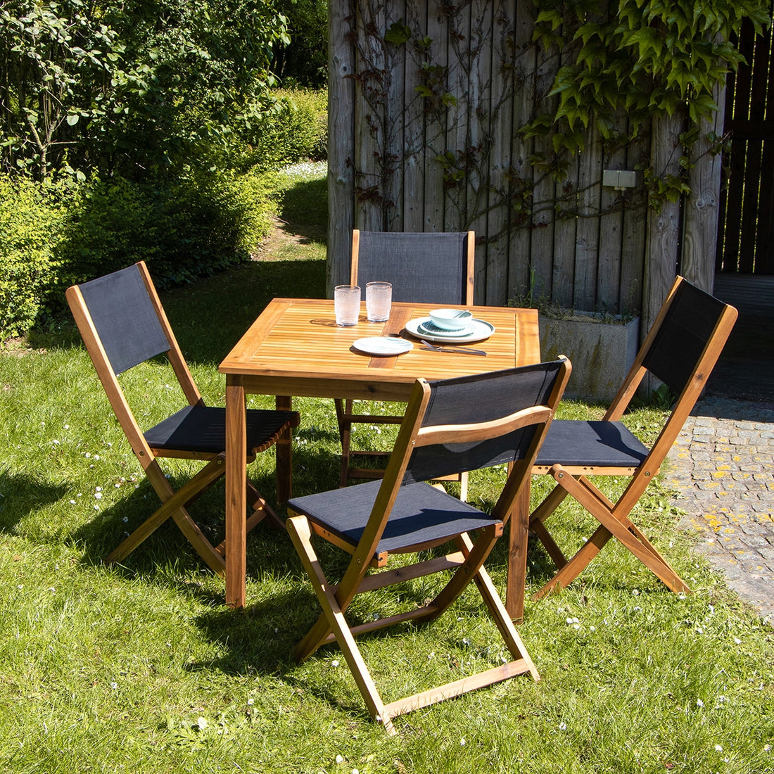 HANOÏ - Gartenlounge massive Akazie und schwarzem Texilene 4 Sitze
