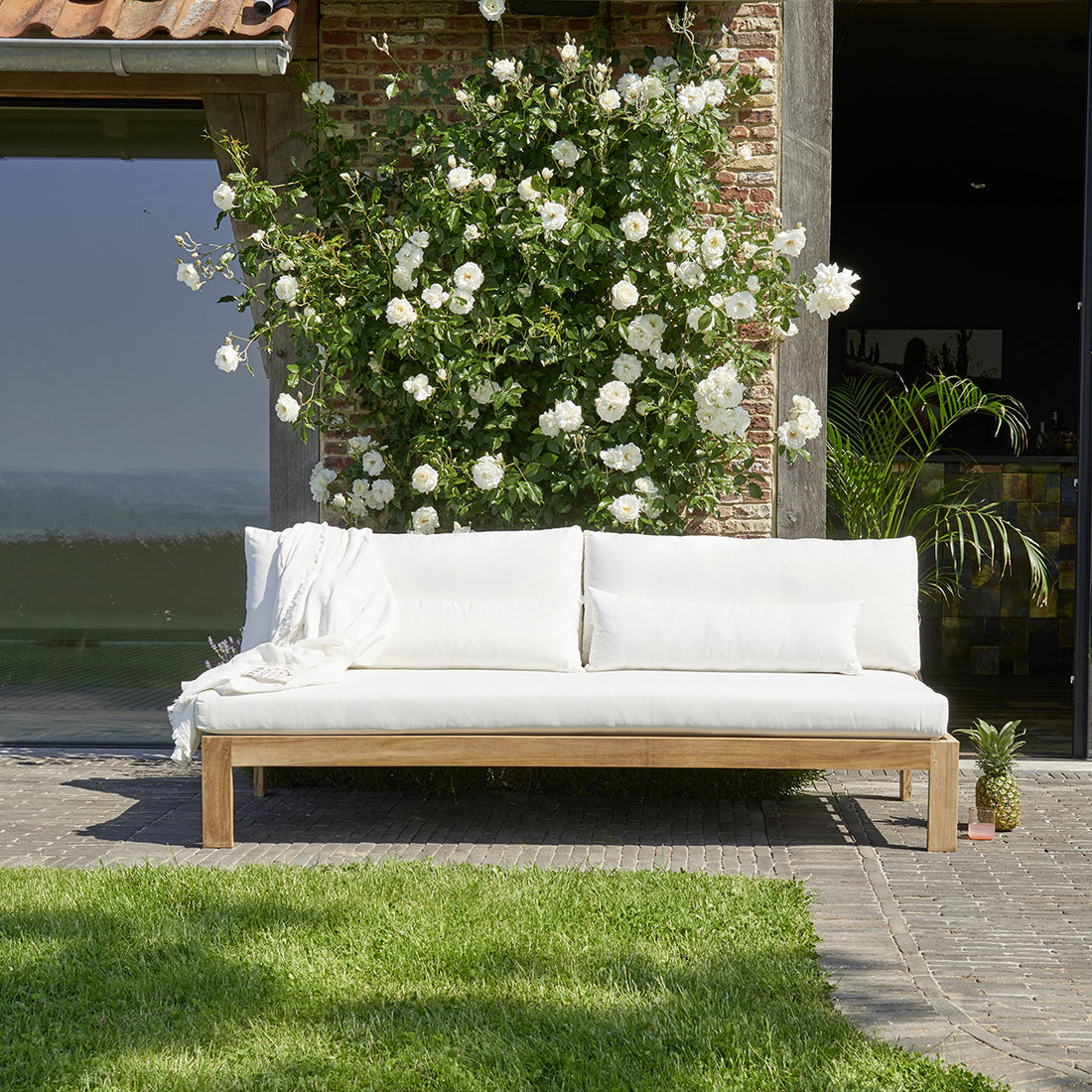 PALMA - Gartensofa aus massivem Teakholz weiß 3-Sitzer