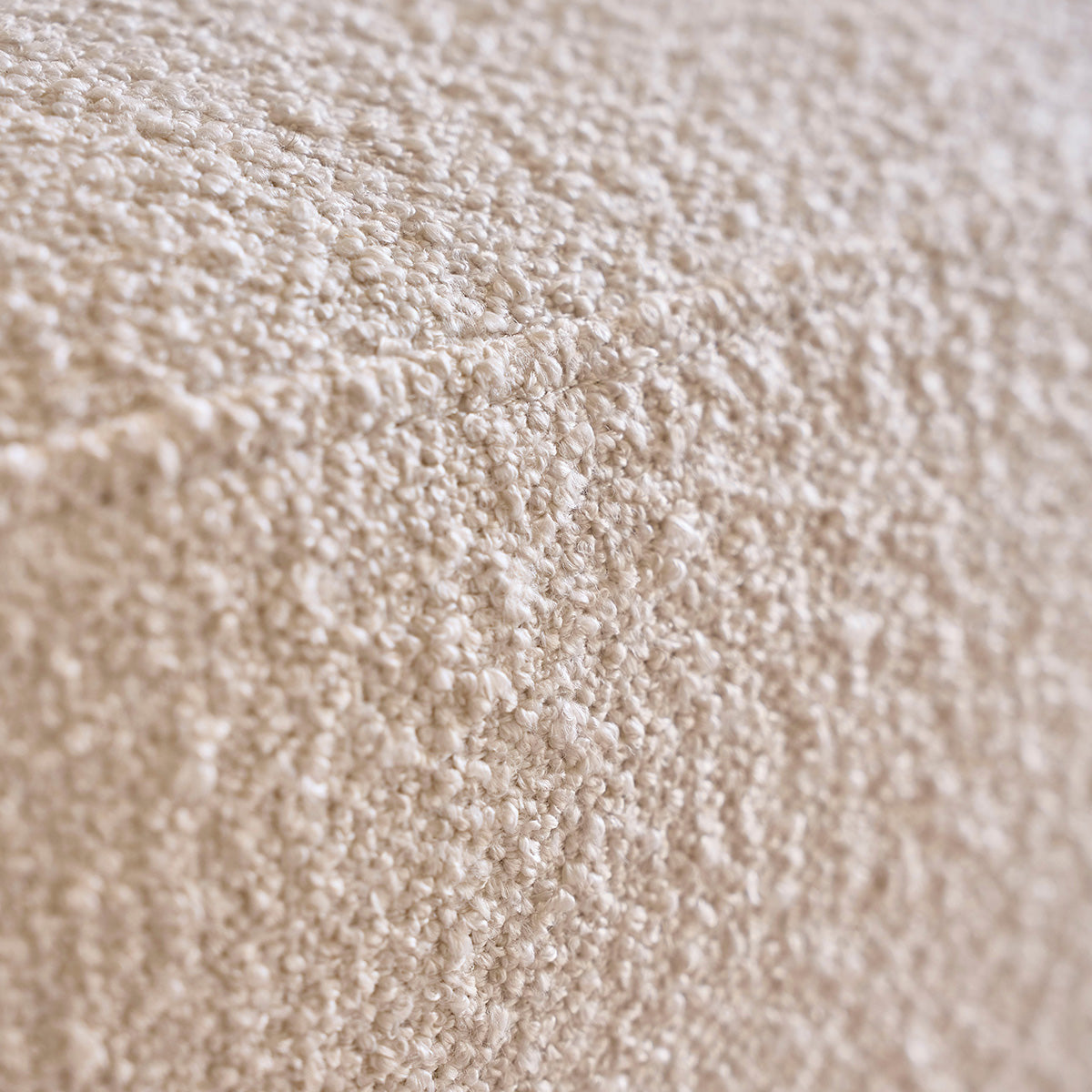 ONDINE - Gerades 4-Sitzer-Sofa aus Massivholz und weißem Bouclé-Stoff